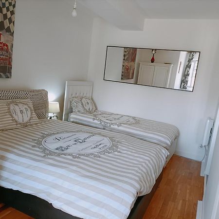 Charmant Appartement Independant, 5 Mn De Rouen, Avec Terrasse, Refait A Neuf Franqueville-Saint-Pierre Exteriör bild