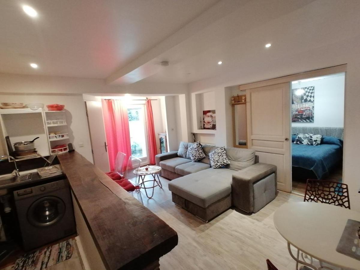 Charmant Appartement Independant, 5 Mn De Rouen, Avec Terrasse, Refait A Neuf Franqueville-Saint-Pierre Exteriör bild